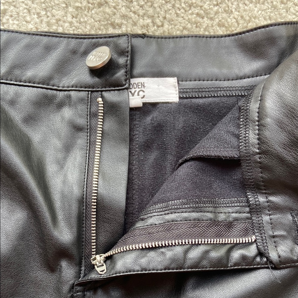 💟Madden NYC Black Faux Leather Mini Skirt - Picture 4 of 7